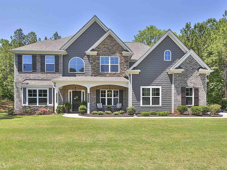 2nd image of 188 Savannah Woods Dr