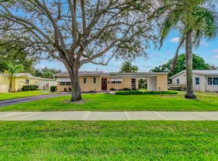 829 Buttonwood Rd, North Palm Beach, FL 33408