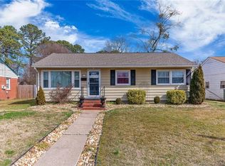 306 Dover Rd, Hampton, VA 23666
