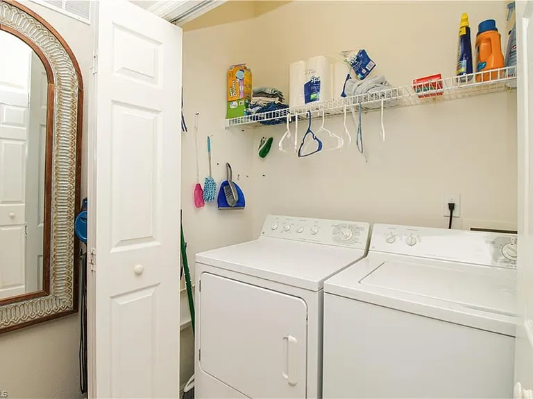 8217 Parkstone Pl #102 — Photo 26