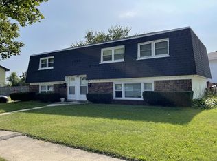 2000 S Grand Ave #2002, Waukesha, WI 53189