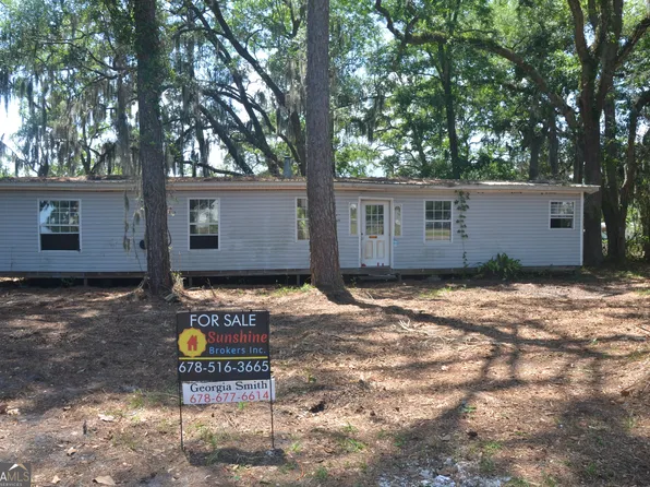 569 Crooked River Dr, Woodbine, GA 31569
