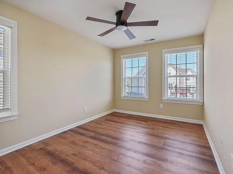 2120 Junewood Ln — Photo 23