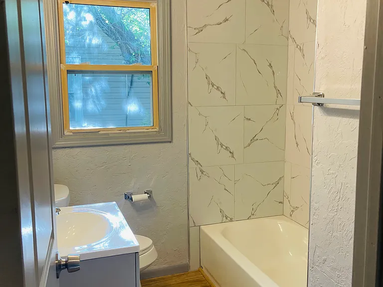 3201 N Phillips Ave — Photo 6
