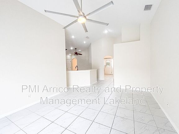3rd image of 3309 Verbena Ave
