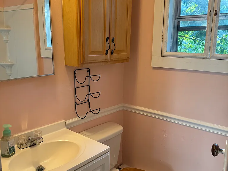 41 Dehart St #2 — Photo 13