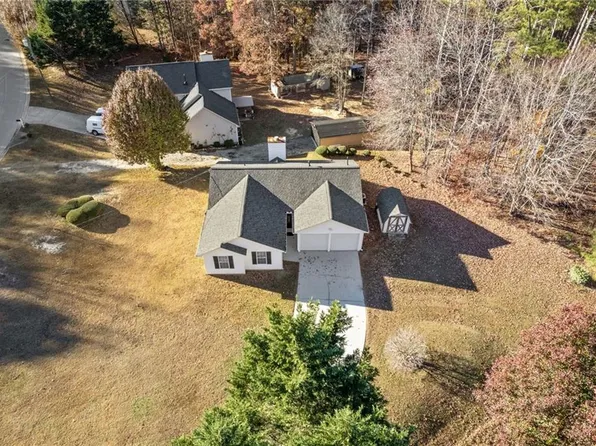 15 Dora Ln, Dallas, GA 30157