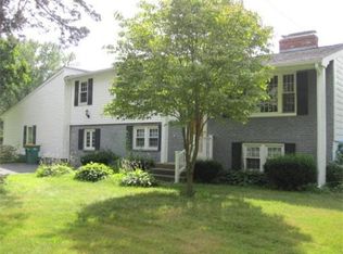 376 Cumberland Ave, North Attleboro, MA 02760