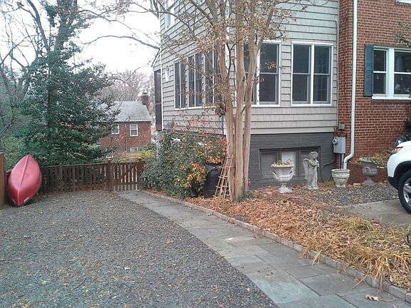 2nd image of 727 26th Pl S #2