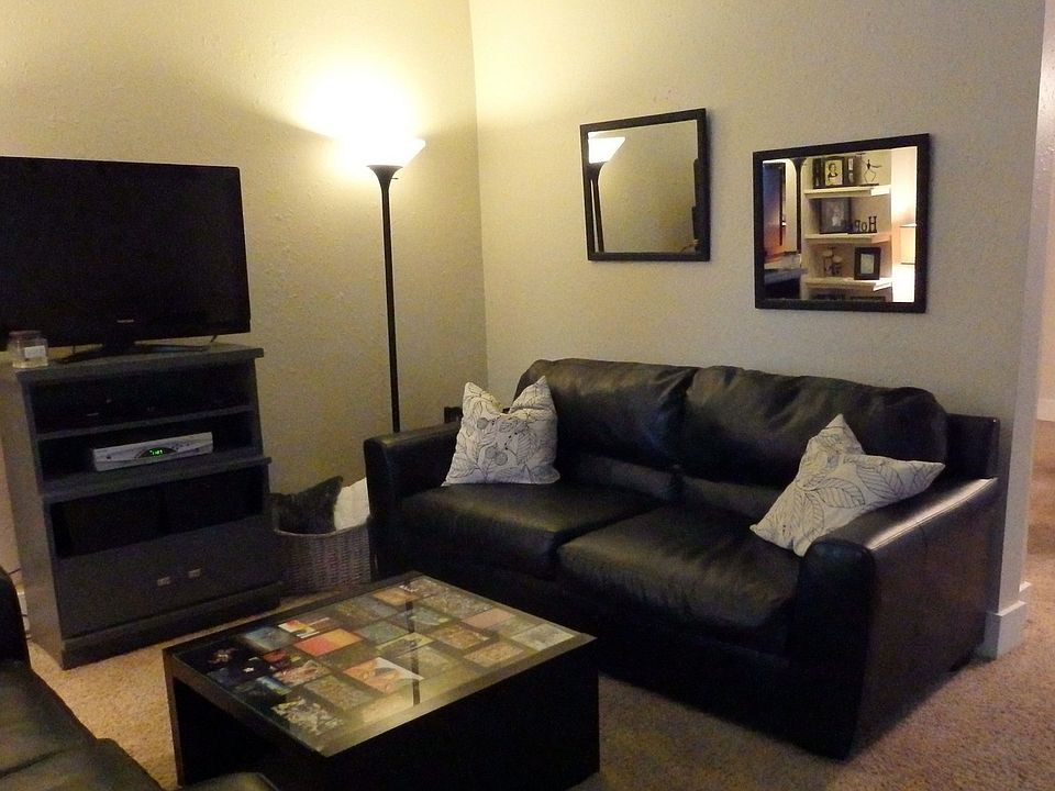 1st image of 108 9th St