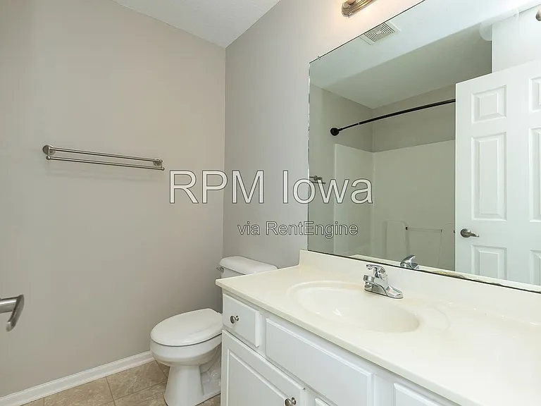 1108 NE 7th Ln — Photo 19