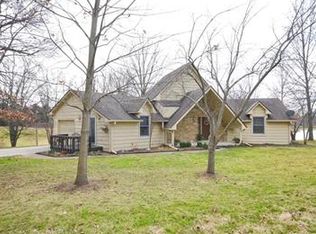 8465 Goldie Ln, Martinsville, IN 46151