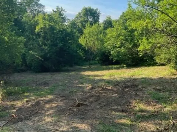 F Locust Ln, Lancaster, KY 40444