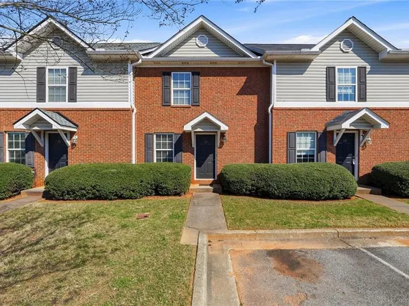 17 Middlebrook Dr, Cartersville, GA 30120