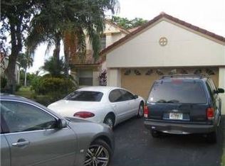 1352 Bayview Cir, Weston, FL 33326