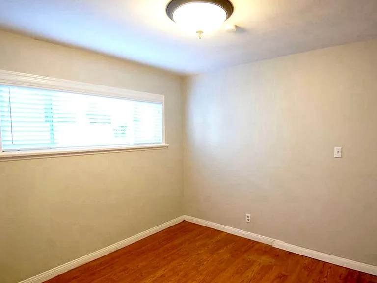 215 Avenida Granada — Photo 5