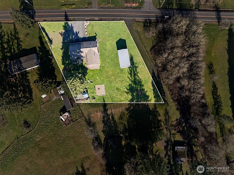 4th image of 209 Drews Prairie Road