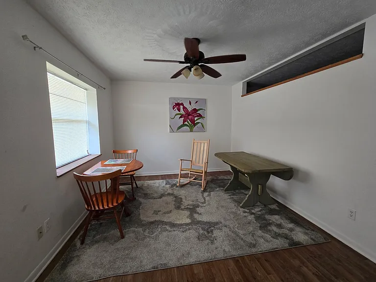 Pinetree Dr — Photo 3
