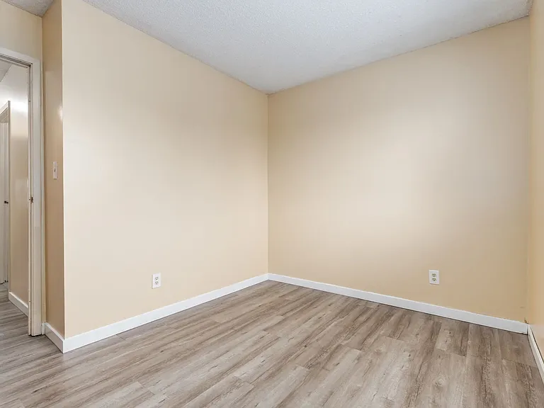 550 Rundlehorn Cir NE — Photo 41