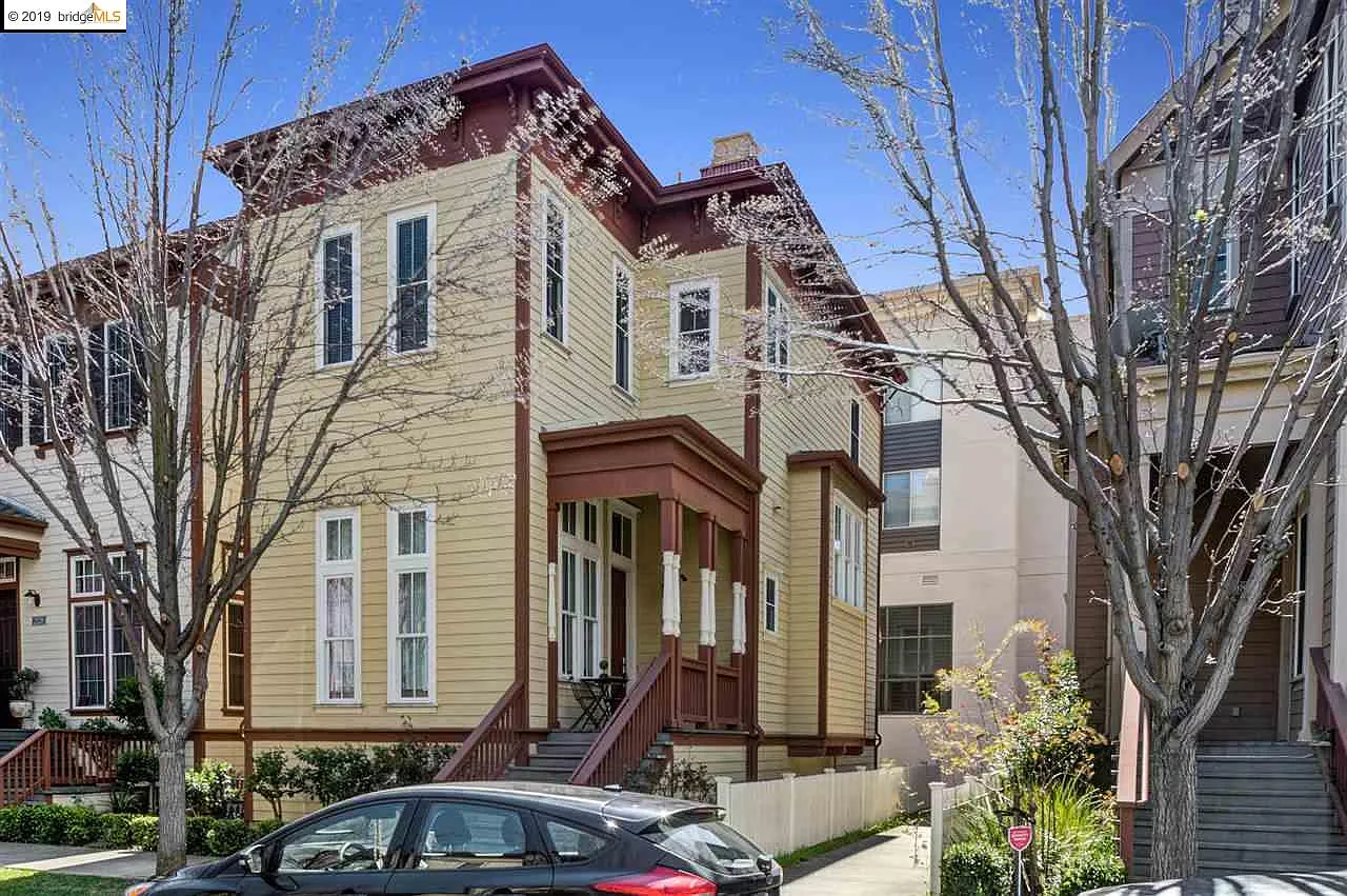 2114 Lewis St photo 1