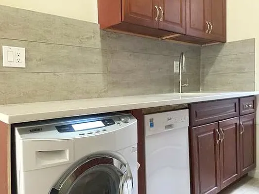 Rented by Reliance Realty Partners LLC  | media 11