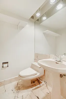 Rented by Compass | media 19