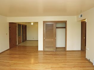 11121 W Meinecke Ave APT 7, Milwaukee, WI 53226