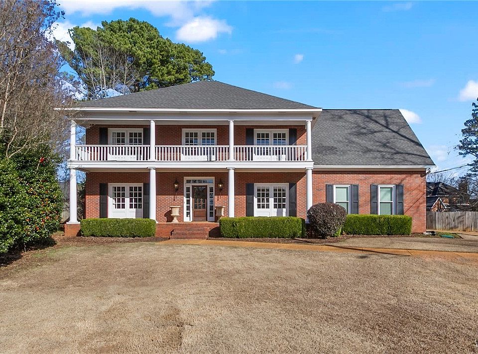 1st image of 1402 Lexington Ln