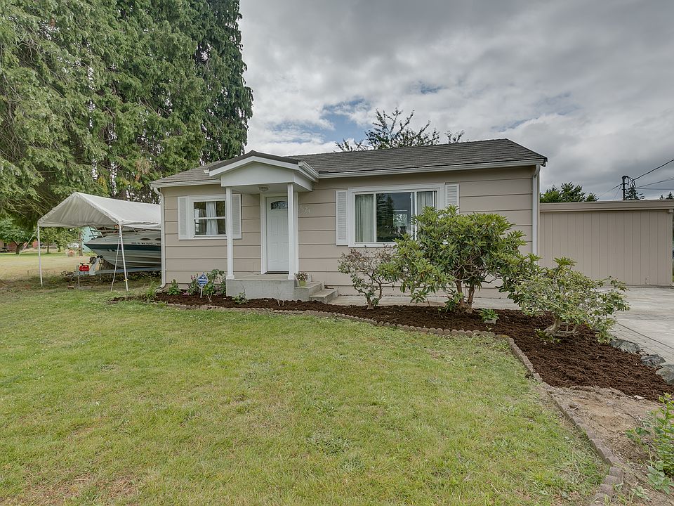 1st image of 4824 73rd Pl NE