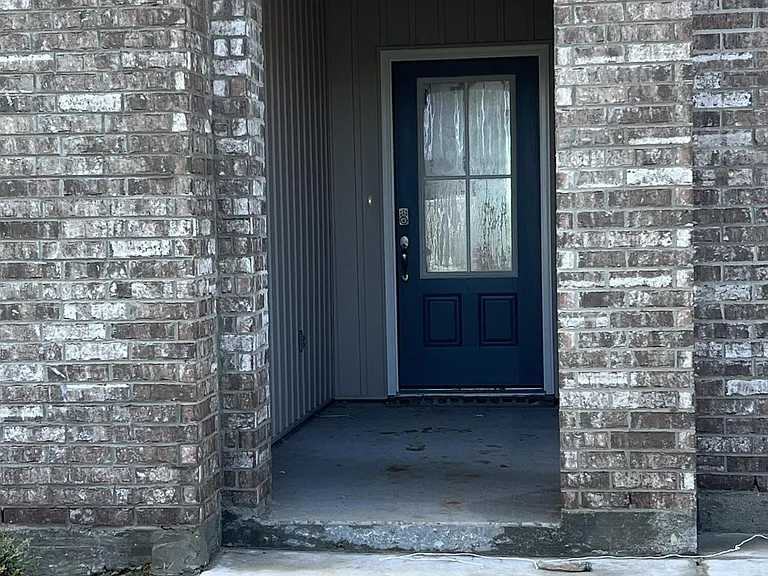 213 Garden Oaks Ave — Photo 2