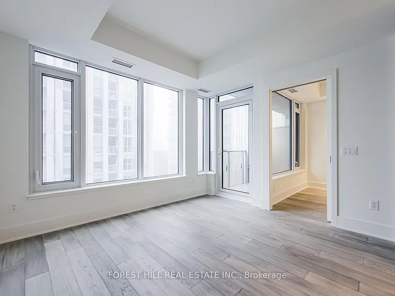 11 Yorkville Ave #2506 — Photo 11