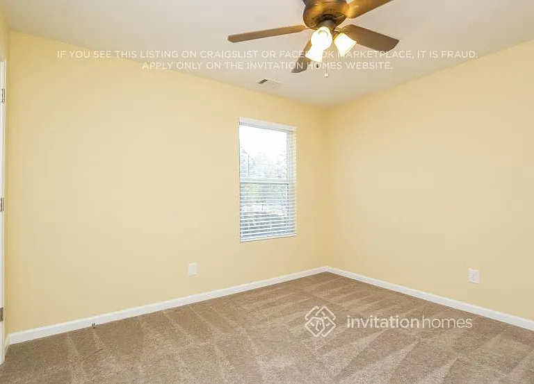 1313 Invermere Dr SE — Photo 11