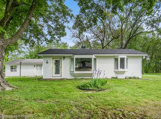1701 Marylestone Dr, West Bloomfield, MI