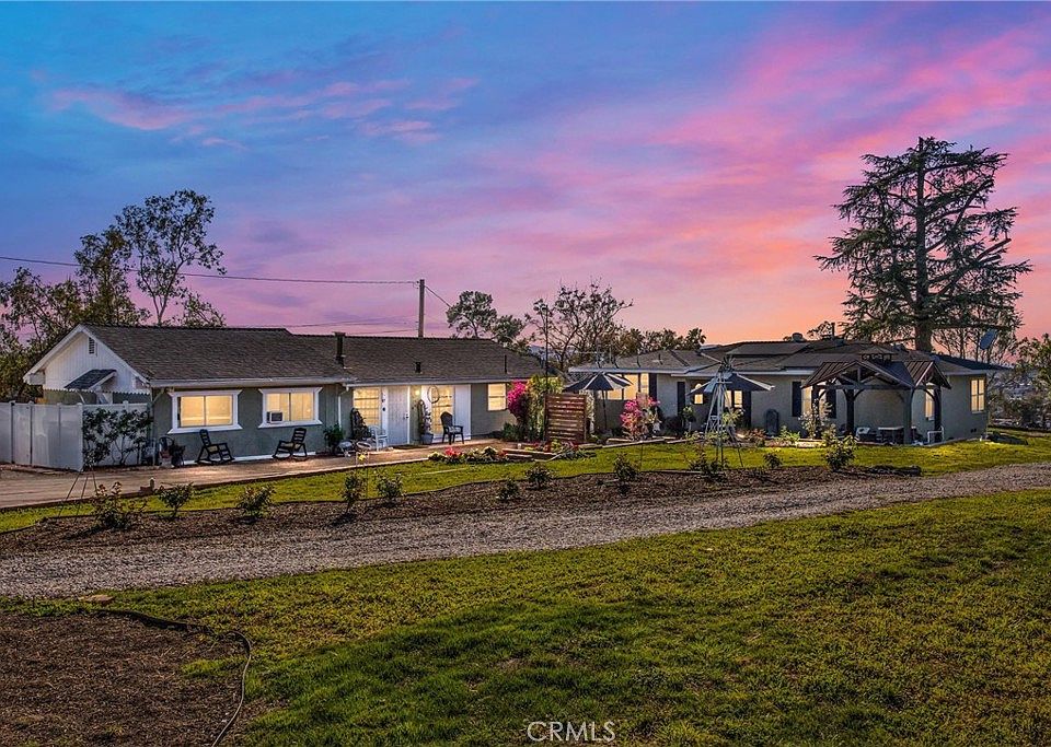 1st image of 33574 Washington Dr
