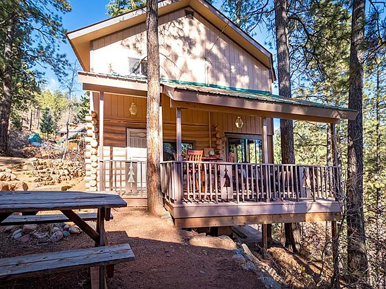 The quintessential Mountain Cabin.