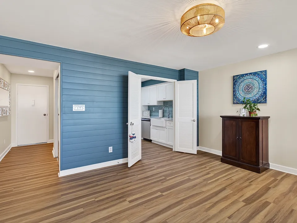 3300 Ocean Shore Ave #503