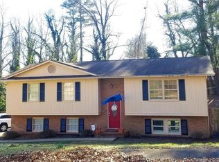 1125 16th Avenue Pl NW, Hickory, NC 28601