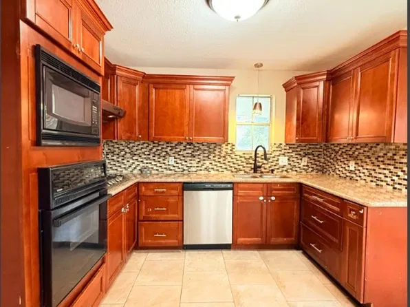 704-706 Towne House Lane, 704-706 Towne House Ln, Richardson, TX 75081