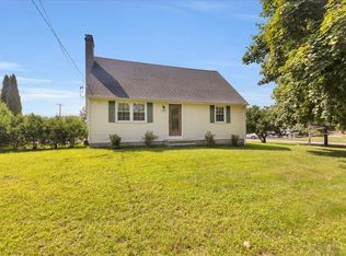 7 Reservoir Rd, Middletown, CT 06457