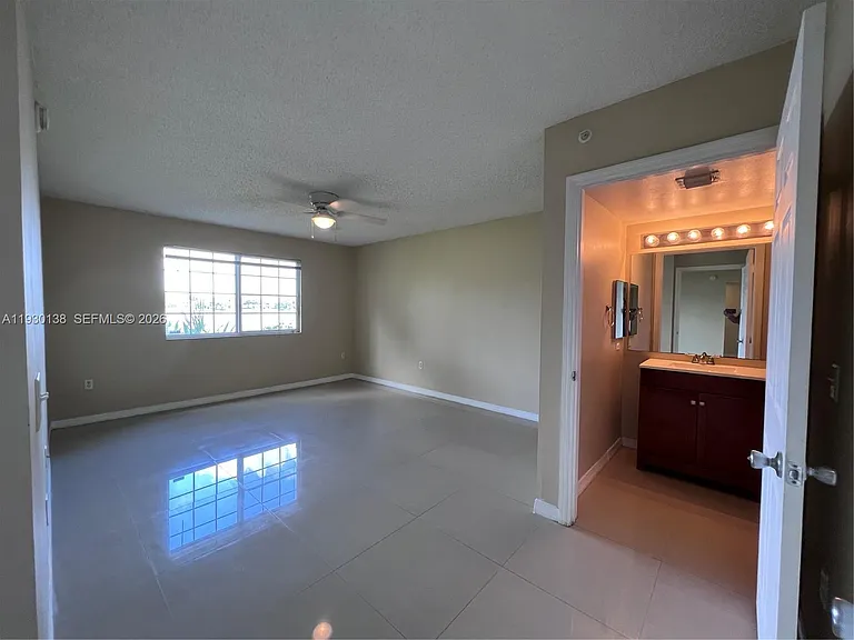 5061 Wiles Rd #102 — Photo 6