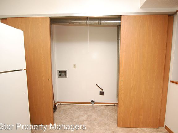 3rd image of 435 S Silverwood Ln APT 5