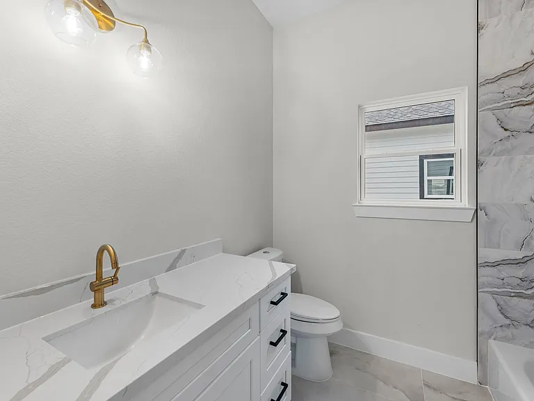 2348 Delafield St — Photo 22