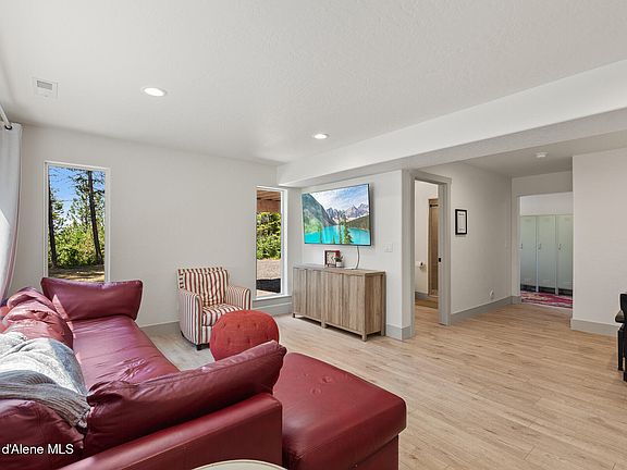 2nd image of 6272 E Melendreras Rd