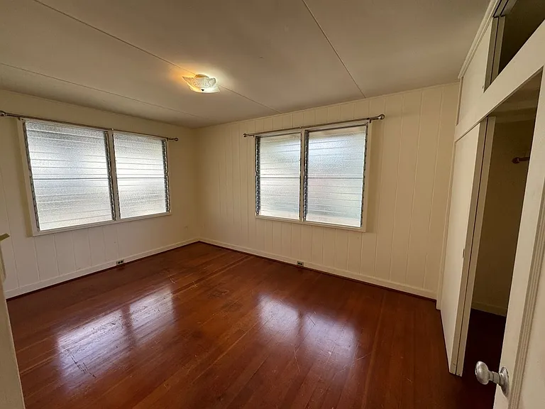55 Mango St — Photo 5