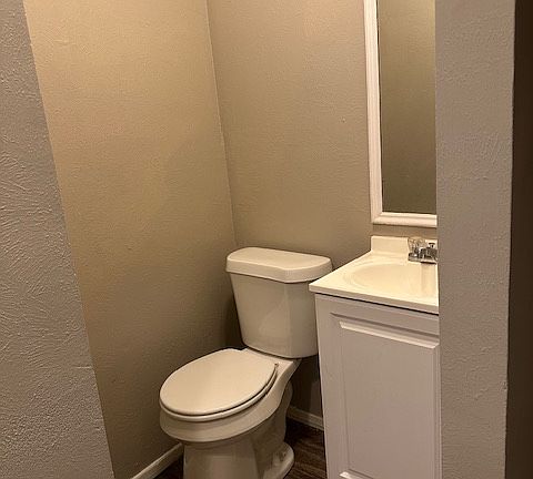 3rd image of 3731 Kriss Dr APT 3
