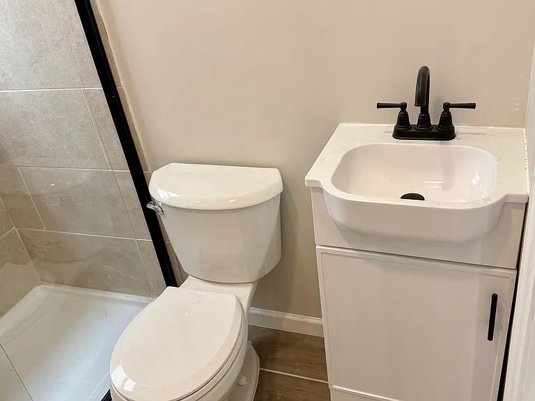 263 Griffith St #1 — Photo 3