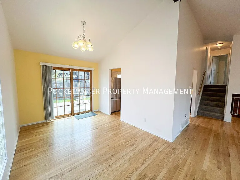 5452 Blackhawk Rd — Photo 7