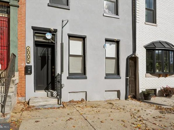 2005 W Girard Ave, Philadelphia, PA 19130