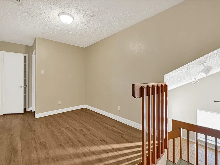 12322 Meadow Ridge Dr — Photo 23