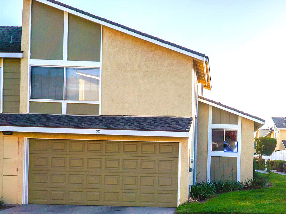 1st image of 92 Bahia Cir